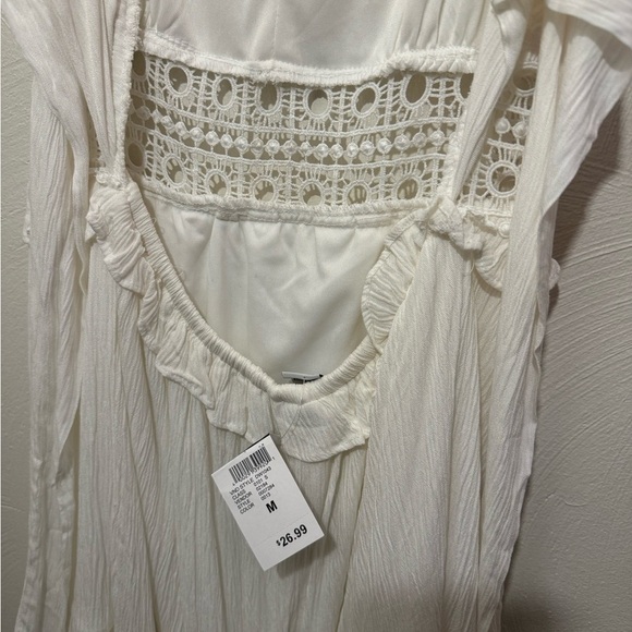 White sun dress - Picture 4 of 5